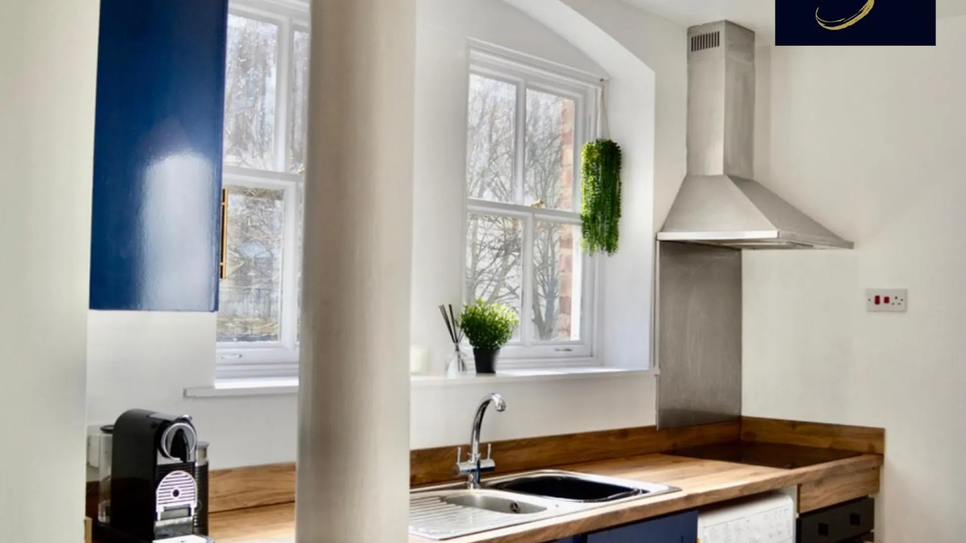 Quirky Modern Two Bedroom Apartment By Sahara Suites Short Lets & Serviced Accommodation Newcastle